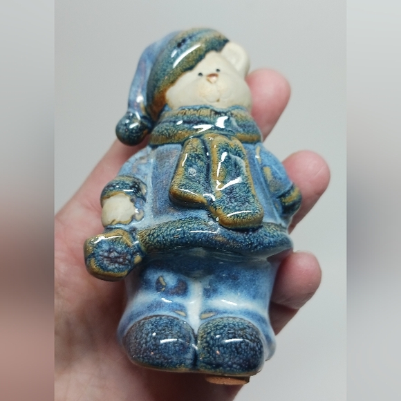 3.5" Ceramic Bear with gift 🎁 Figurine. Vintage. Keramik Glazed Pottery - Picture 3 of 4